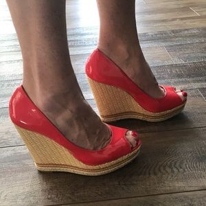 Size 11 Saks Fifth Avenue Red/coral patent wedges